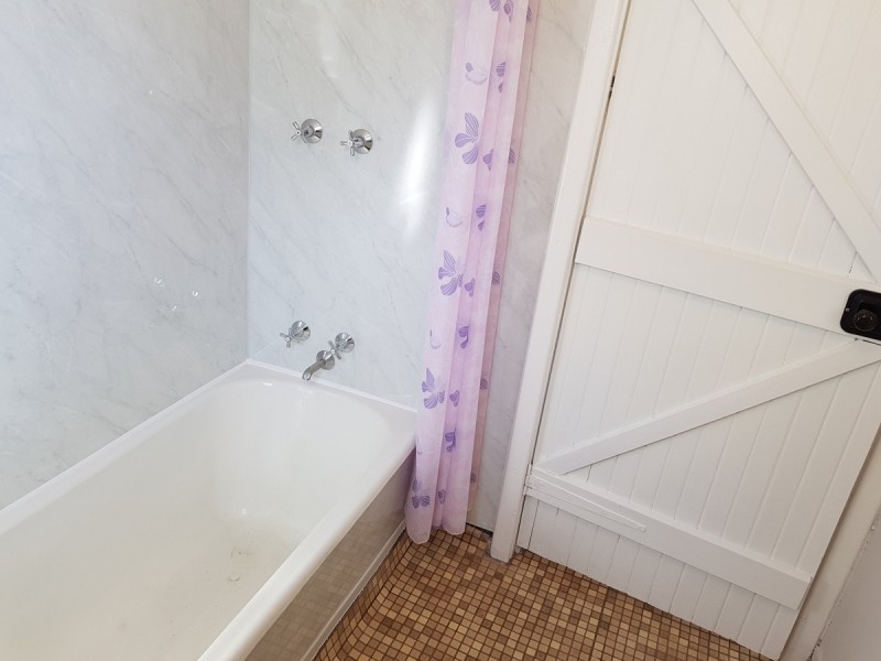 77 Hutt Street, Northam WA 6401