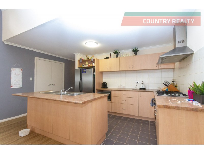 13 Hunter Road, Northam WA 6401