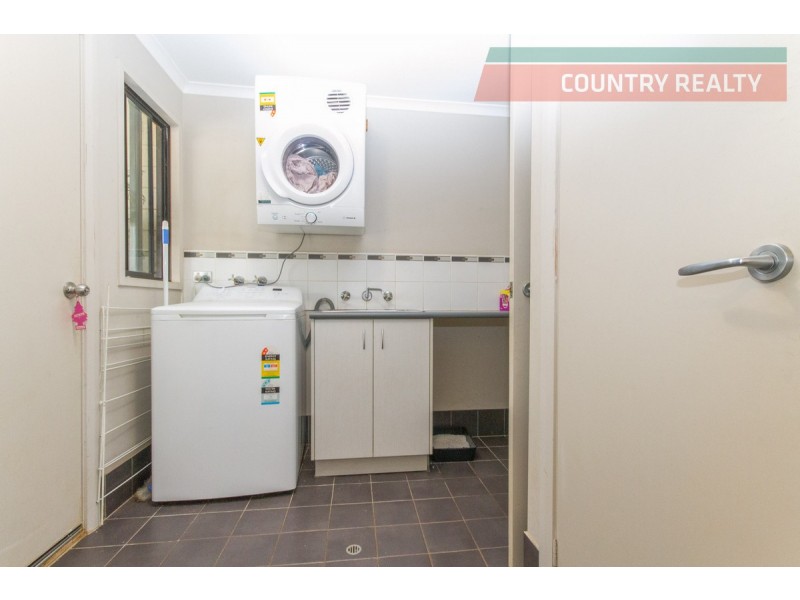 13 Hunter Road, Northam WA 6401