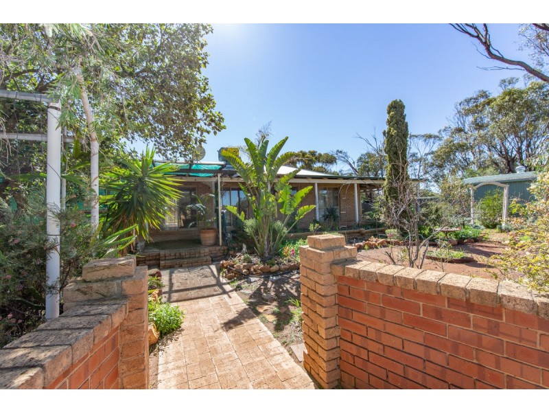 Jennacubbine WA 6401