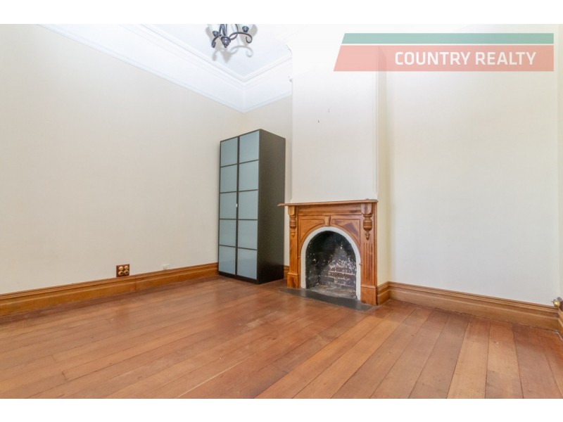 16 Hawes Street, Northam WA 6401