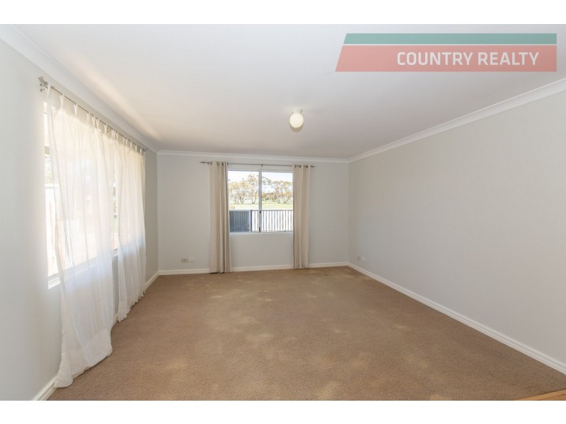 13 Walkey Close, Toodyay WA 6566