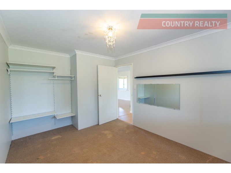 13 Walkey Close, Toodyay WA 6566
