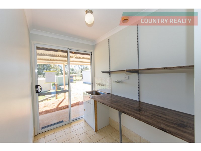 13 Walkey Close, Toodyay WA 6566