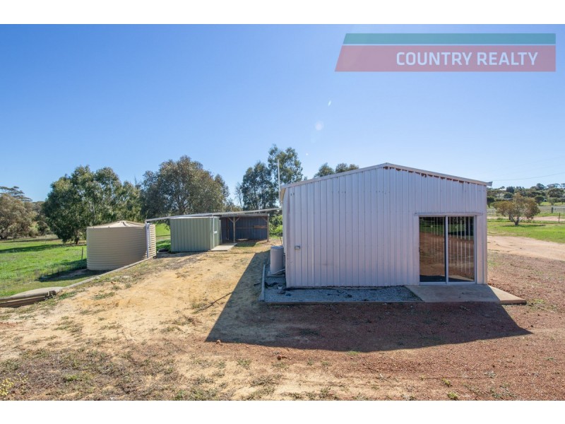 13 Walkey Close, Toodyay WA 6566