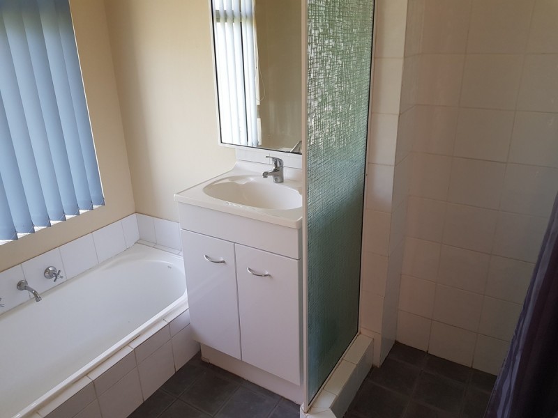 68 suburban Road, York WA 6302