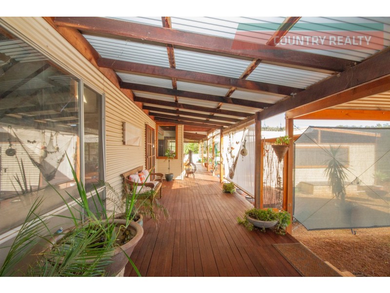 8 Acacia Close, Toodyay WA 6566
