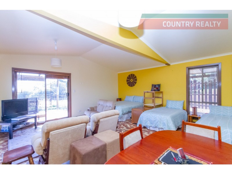 8 Acacia Close, Toodyay WA 6566
