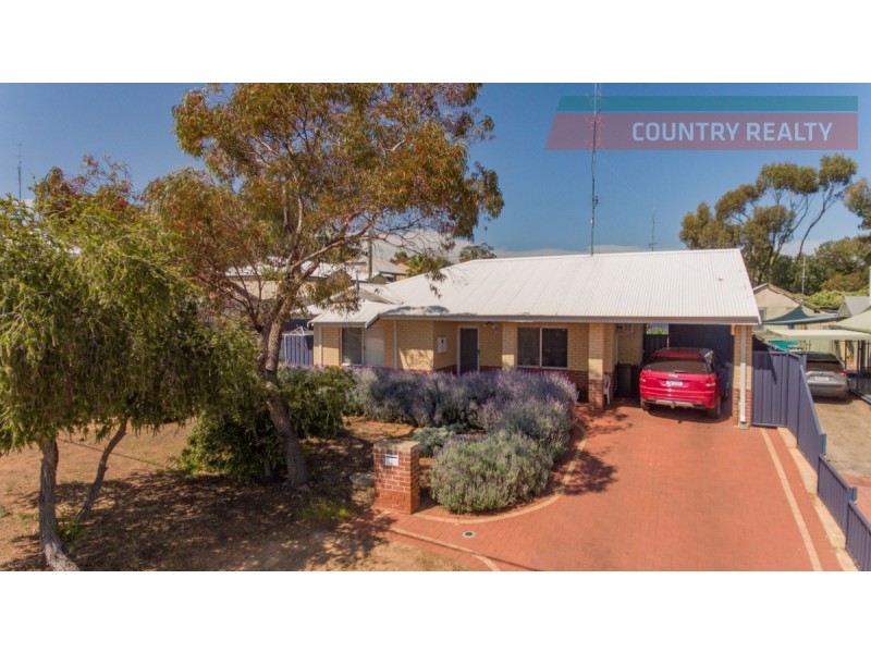 27 Selby Street, Northam WA 6401