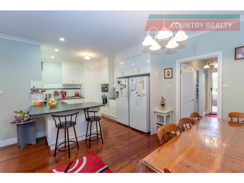 27 Selby Street, Northam WA 6401