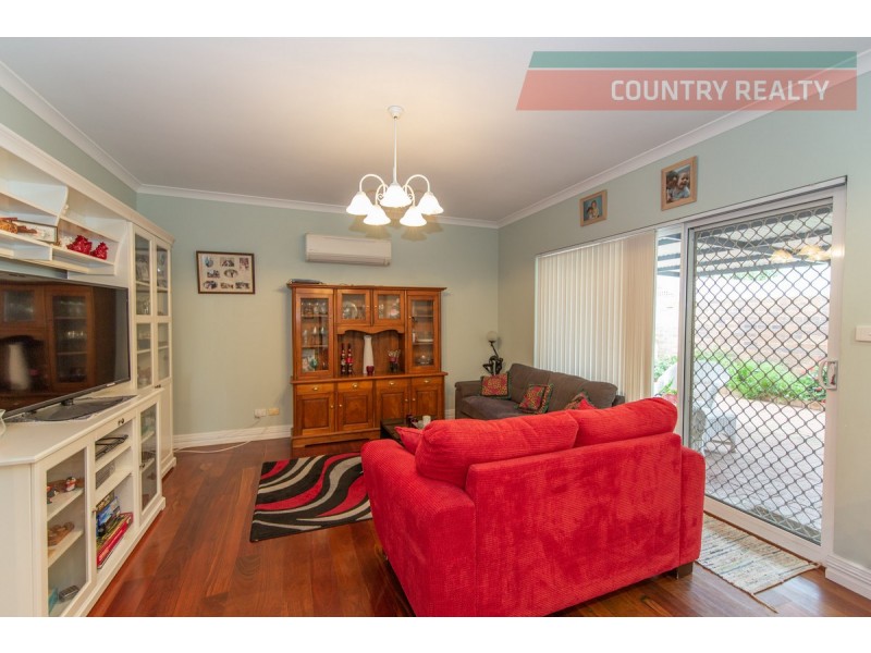 27 Selby Street, Northam WA 6401