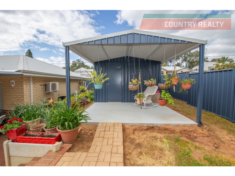 27 Selby Street, Northam WA 6401