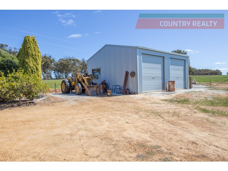 622 Clackline-Toodyay Road, Toodyay WA 6566