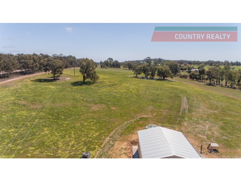 622 Clackline-Toodyay Road, Toodyay WA 6566