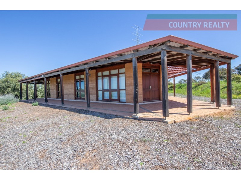 523 Wongamine Road, Northam WA 6401