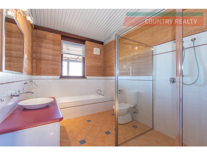 523 Wongamine Road, Northam WA 6401