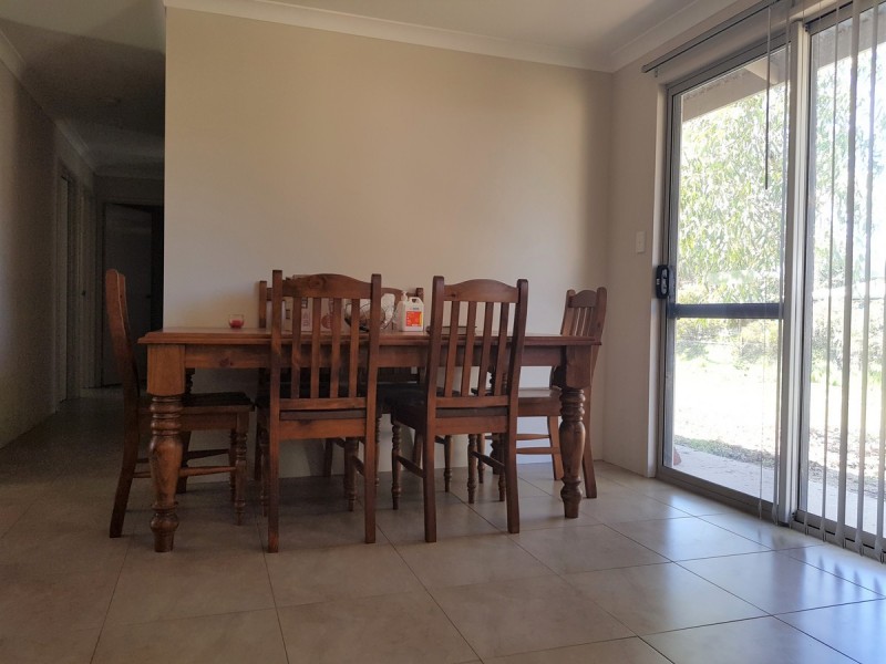 10/2 Eighth Road, York WA 6302