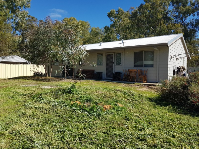 10/2 Eighth Road, York WA 6302