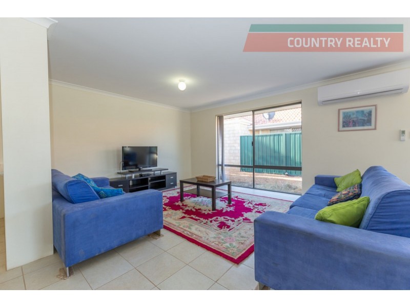 13 Riverside Outlook, Northam WA 6401