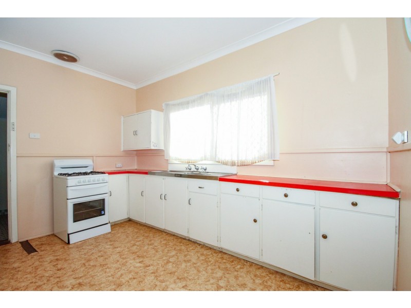 6 Strickland Avenue, Northam WA 6401