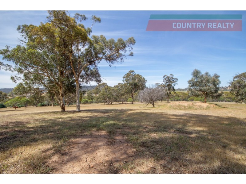 153 Railway Road, Clackline WA 6564