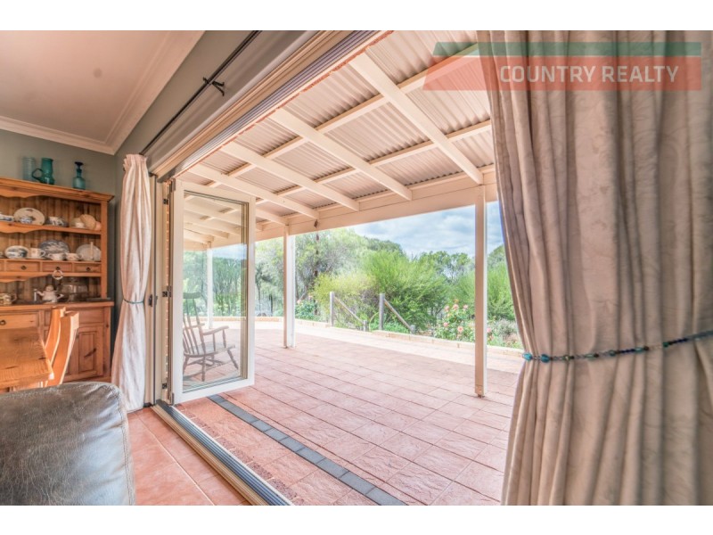 38 Lukin Road, Clackline WA 6564