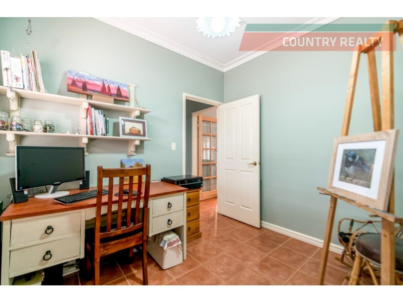 38 Lukin Road, Clackline WA 6564