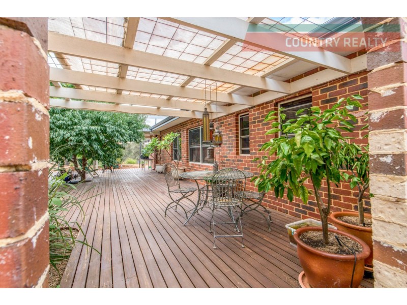 38 Lukin Road, Clackline WA 6564