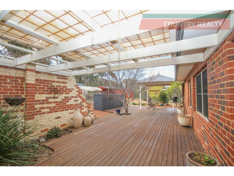 38 Lukin Road, Clackline WA 6564