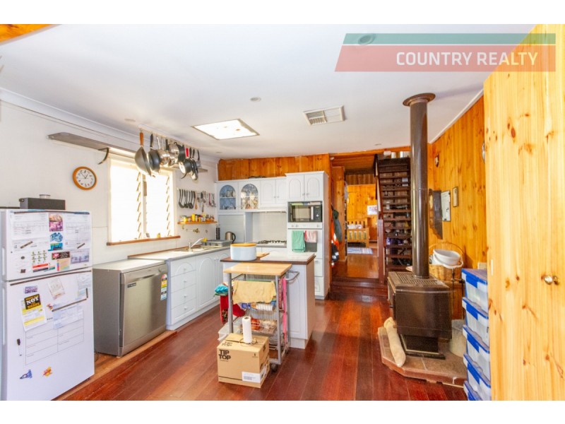 3 & 5 Lee Crescent, York WA 6302