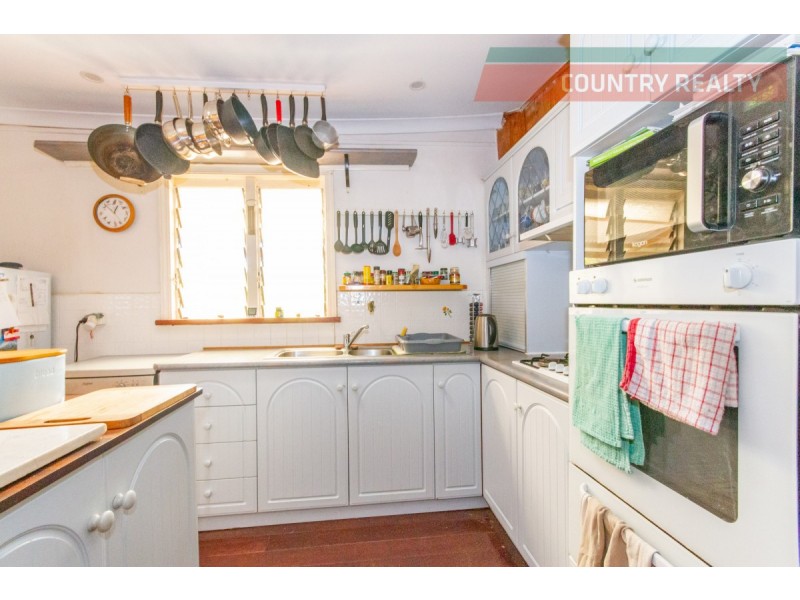 3 & 5 Lee Crescent, York WA 6302