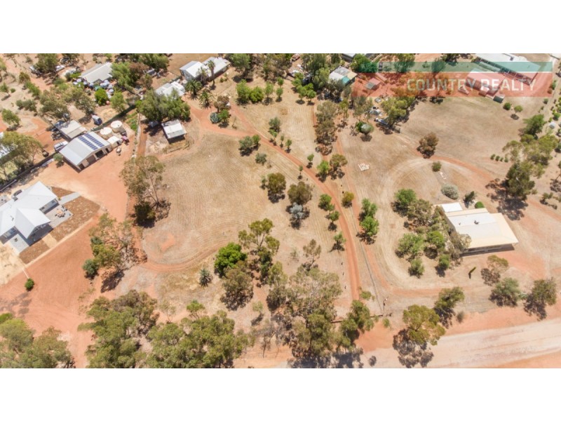 3 & 5 Lee Crescent, York WA 6302