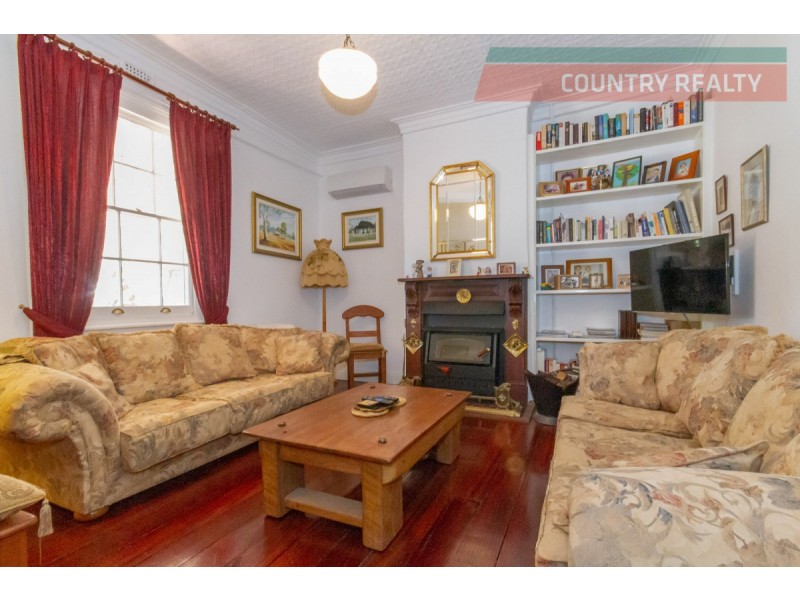 8 Thorn Street, York WA 6302