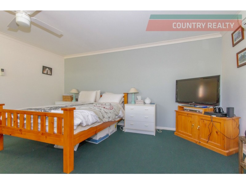 8 Thorn Street, York WA 6302