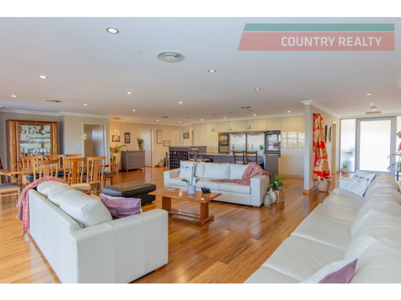 9 Camfield Place, York WA 6302