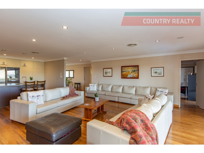 9 Camfield Place, York WA 6302