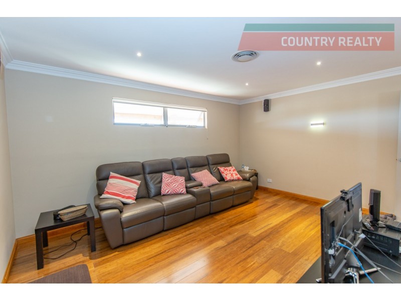 9 Camfield Place, York WA 6302