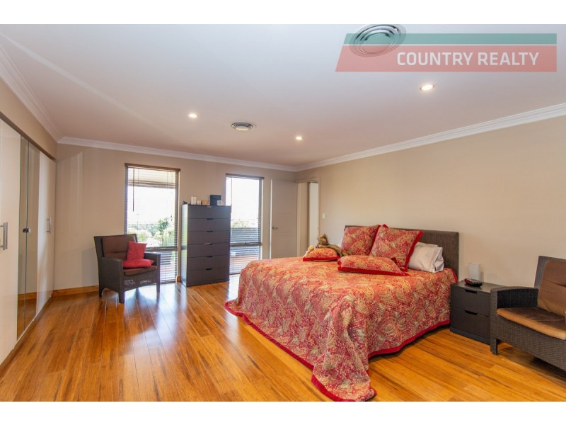 9 Camfield Place, York WA 6302