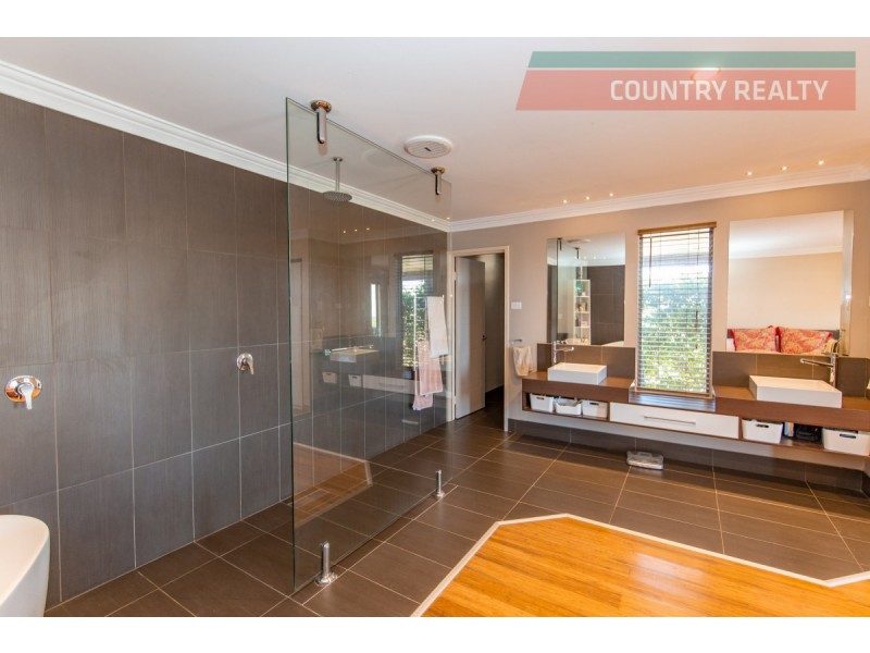 9 Camfield Place, York WA 6302