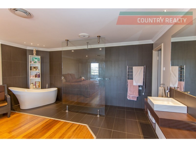 9 Camfield Place, York WA 6302