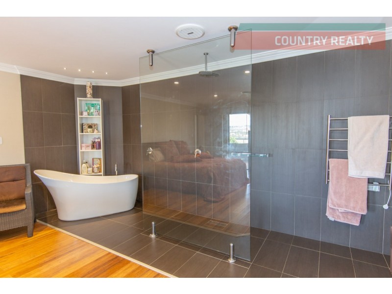 9 Camfield Place, York WA 6302