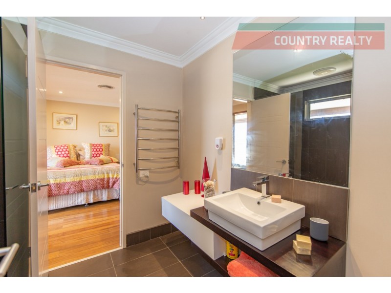 9 Camfield Place, York WA 6302