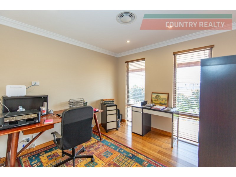 9 Camfield Place, York WA 6302