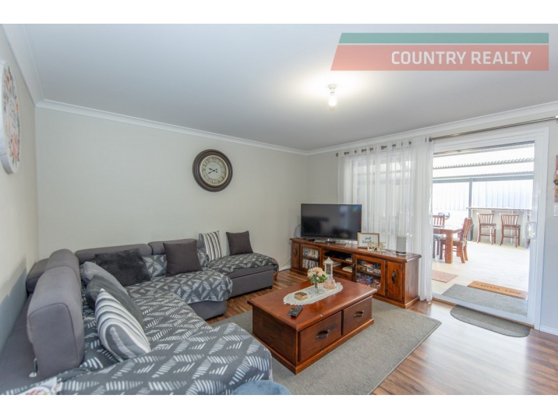 11 Weedon Entrance, Toodyay WA 6566