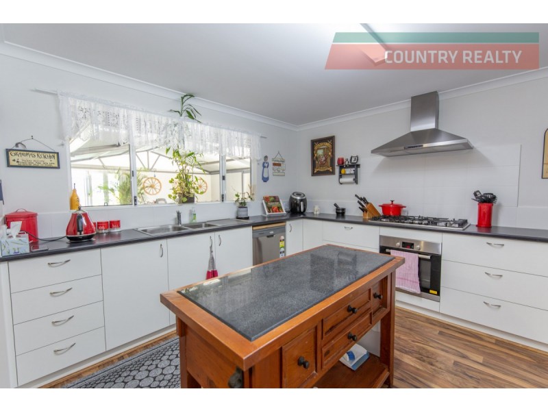 11 Weedon Entrance, Toodyay WA 6566