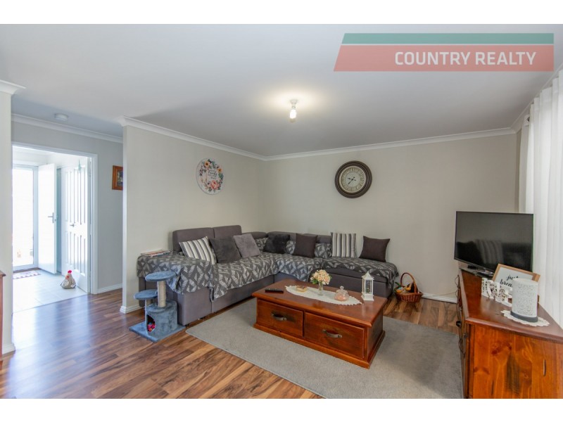 11 Weedon Entrance, Toodyay WA 6566