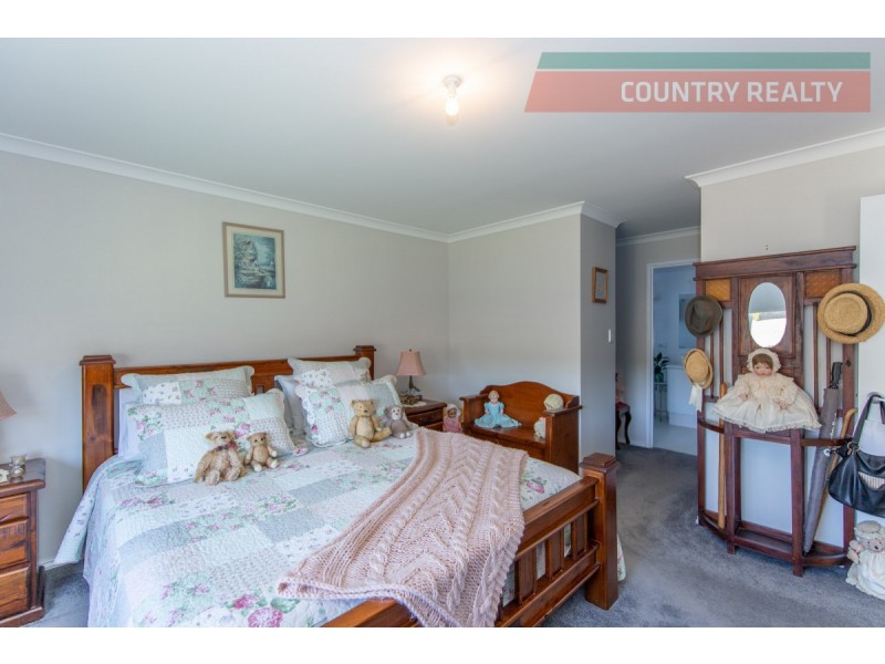 11 Weedon Entrance, Toodyay WA 6566