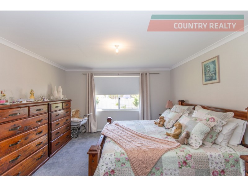 11 Weedon Entrance, Toodyay WA 6566