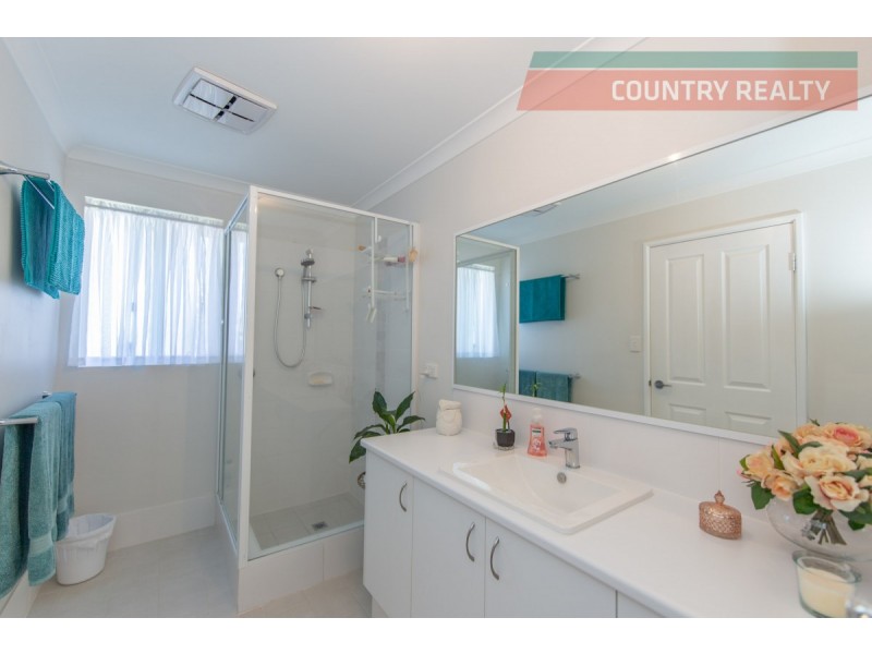 11 Weedon Entrance, Toodyay WA 6566