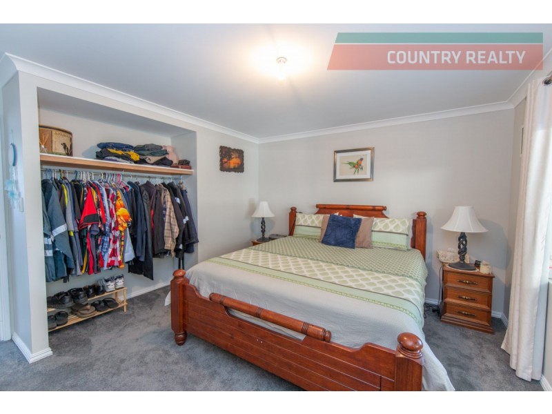 11 Weedon Entrance, Toodyay WA 6566
